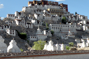 SNAPSHOT OF LADAKH | Holiday Package From Apple Journeys